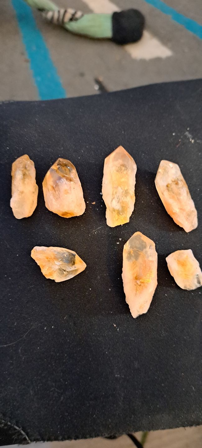 Customer photo review of Citrine Wealth & Abundance 9-Crystal Set