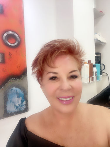 Customer photo review of KIT SERUMS FACIAL DIA Y NOCHE  CON CÉLULAS MADRE, COLÁGENO Y ÁCIDO HIALURÓNICO OFERTA ESPECIAL ALEJANDRA AZCARATE