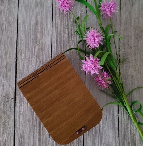 Customer photo review of Yoga USB box with moss filler
