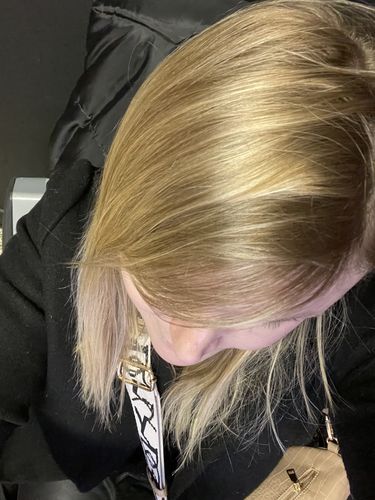 Customer photo review of Notre soin éclaircissant pour des cheveux rayonnants en moins de 5 minutes