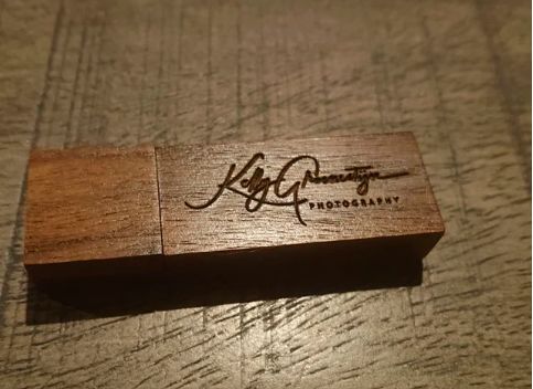 Customer photo review of Thin Wooden USB 3.0