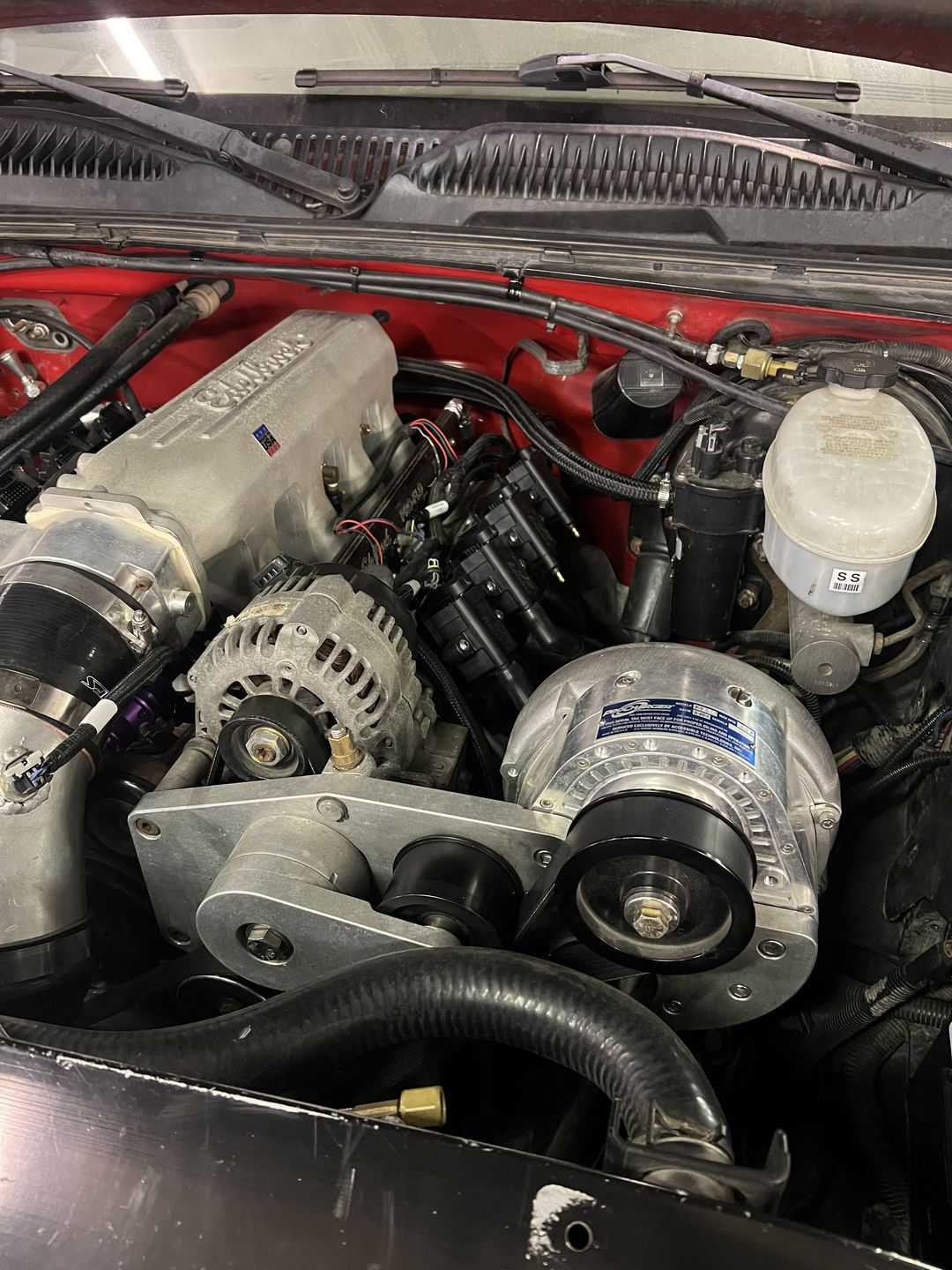 Customer photo review of Smart Coil IGN1A Coil Bracket Mounting Kit for Motion Billet Valve Covers 10-12009