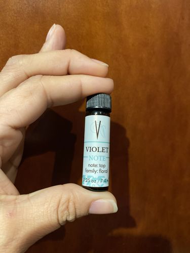 Customer photo review of Violet Fragrance Note