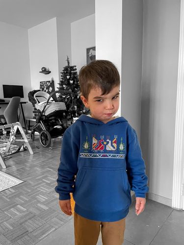 Customer photo review of Детска блуза с качулка бродирана с шевица "Петли"