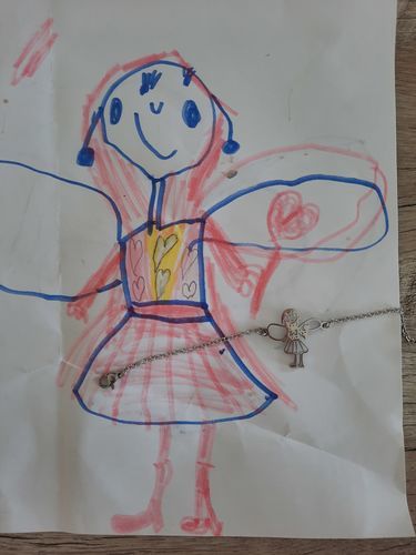 Customer photo review of LOANYA Dibujo infantil personal como Collar o Colgante