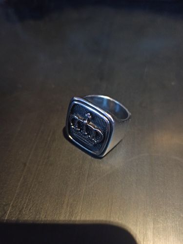Customer photo review of Royal Signet Crown Ring