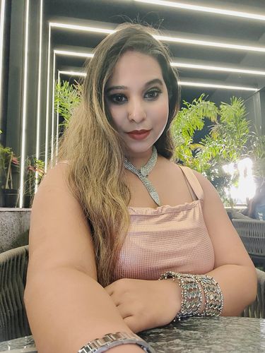 Customer photo review of Rubans Voguish Silver Toned Zircon Studded Serpent Statement Necklace