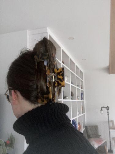 Customer photo review of XXL Dreamy Claw Clip