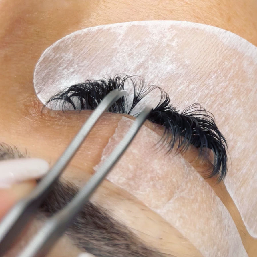 Customer photo review of Cashmere Volume Lash Extensions 0.05mm