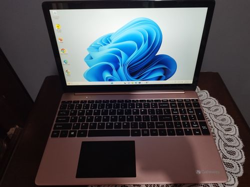 Customer photo review of Laptop Gateway 15.6 Core i5-1135G7 Memoria Ram 16 GB Disco 512GB SSD Wind 10 Home Color Rose Gold GWTN156-9RG