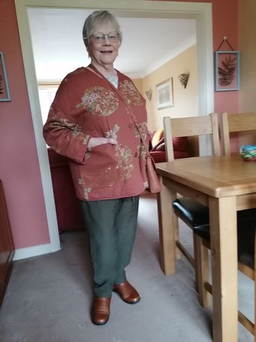 Customer photo review of Flower Prints Women Spring Long Sleeve Coat M-2XL