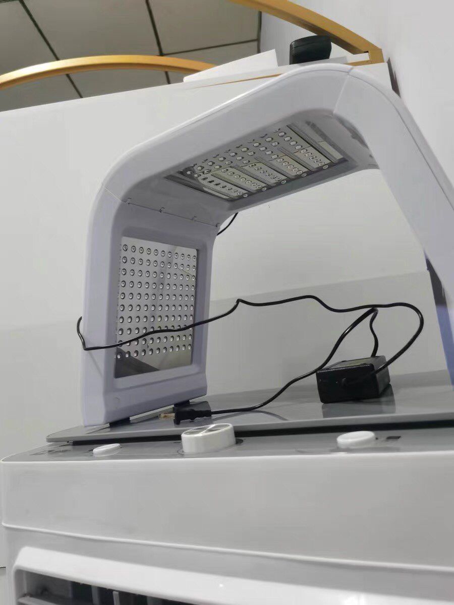Customer photo review of 4 Colors LED Light Facial Therapy Skin Care Rejuvenation