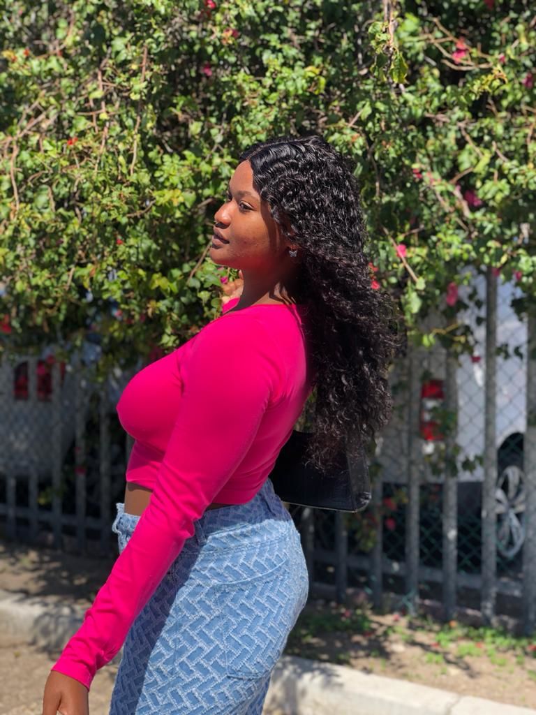 Customer photo review of Malaysian curly 20 inch wig
