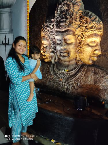 Customer photo review of Blue Block Print Floral Straight Cut Suit Set