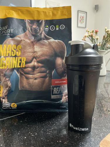 Customer photo review of Mass Gainer Professional Protein Powder