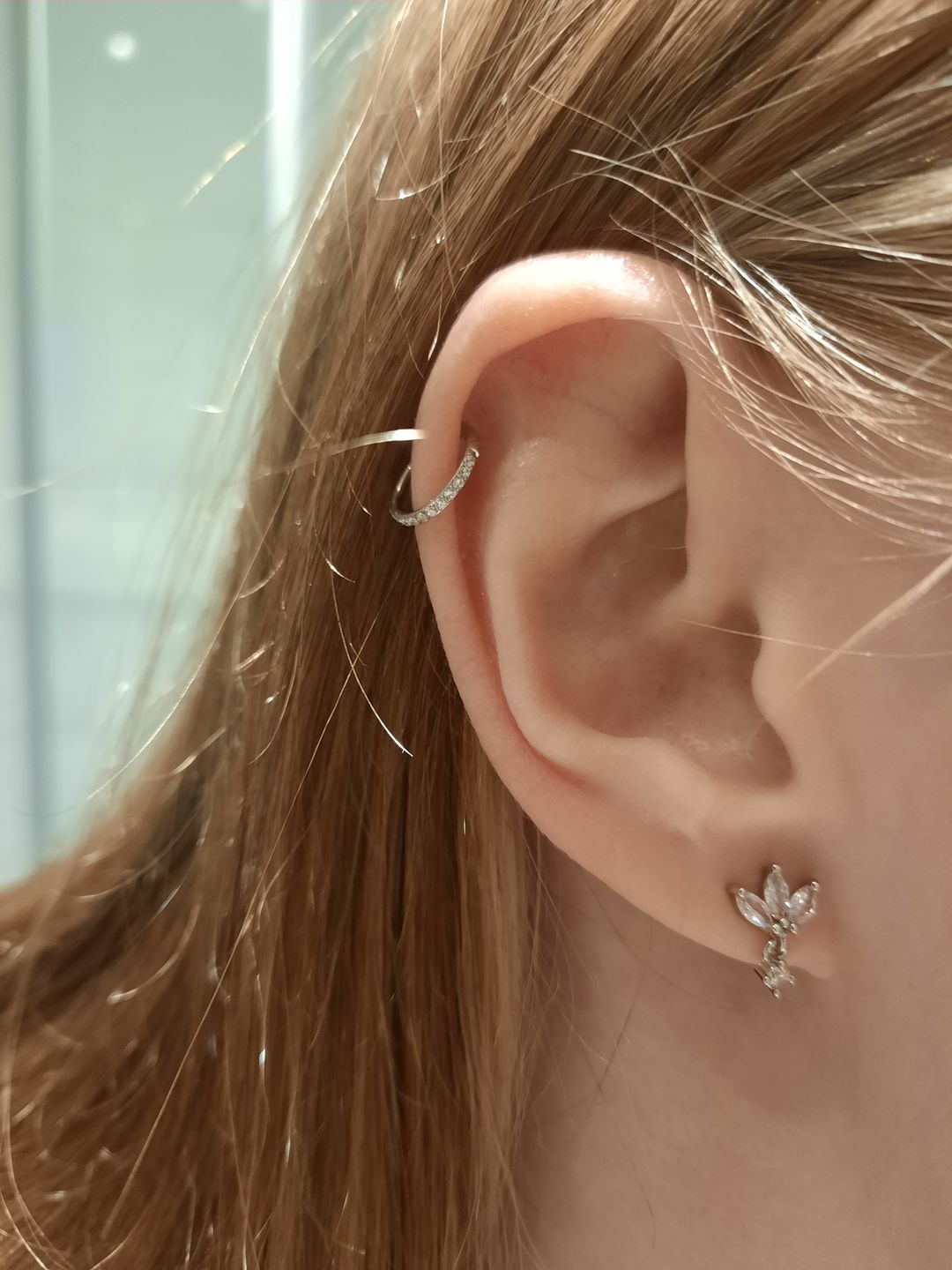 Customer photo review of HI-LIFE Crystal Clicker Piercing