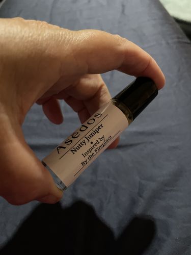 Customer photo review of NUTTY JUNIPER PERFUME OIL