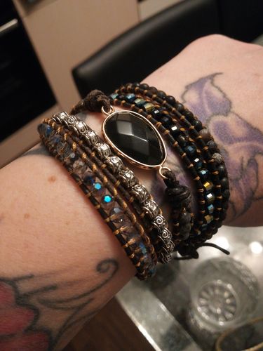 Customer photo review of ONYX-MONDSCHEIN-SCHUTZ-ARMBAND