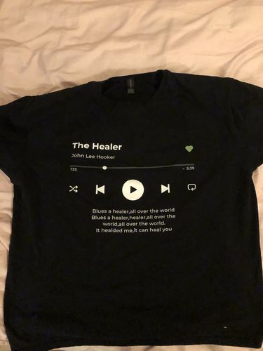 Customer photo review of Your Favorite Song T-Shirt Music Player