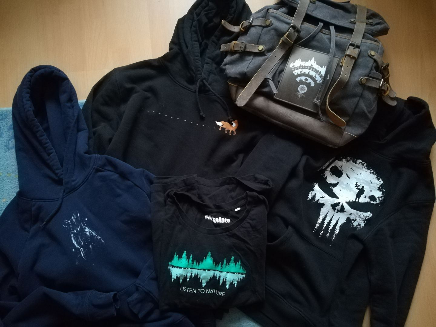 Customer photo review of Nature Skull  - Bio Unisex Hoodie (BASIC)