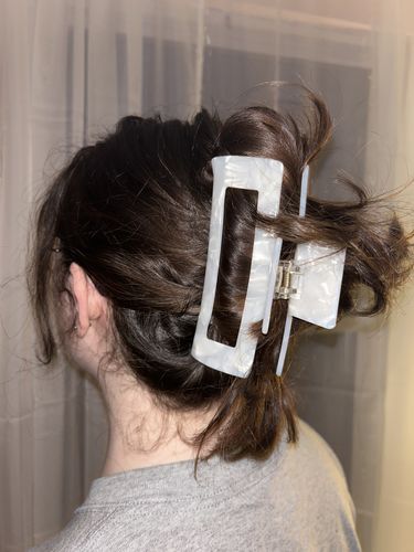 Customer photo review of XL Dreamy Claw Clip