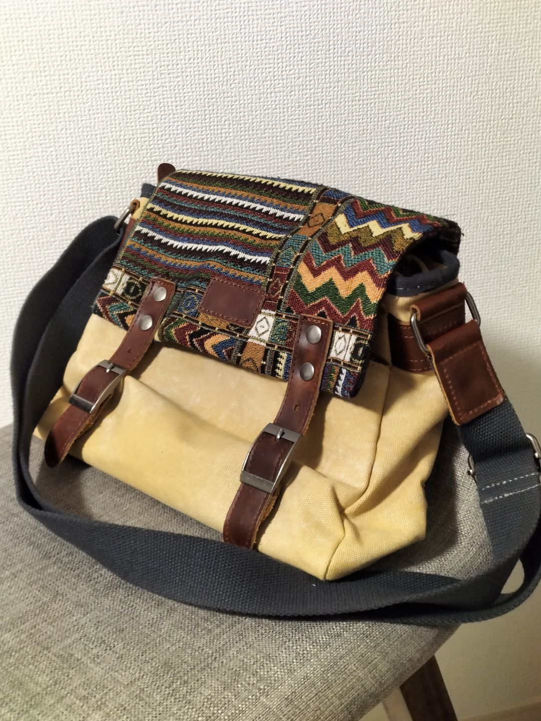 Customer photo review of レトロエスニック柄　キャンバスコンビ　ショルダーバッグ