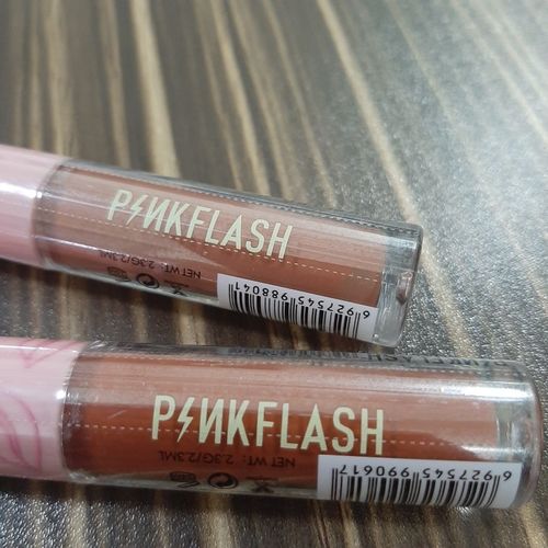 Customer photo review of PINKFLASH LIQUID LIPCREAM