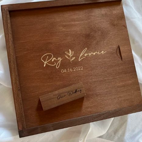 Customer photo review of 4 x 6 sliding lid photo box + compartment