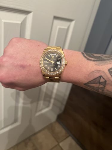 Customer photo review of Oyster Perpetual Gold Day-Date Black Dial - Code: 85