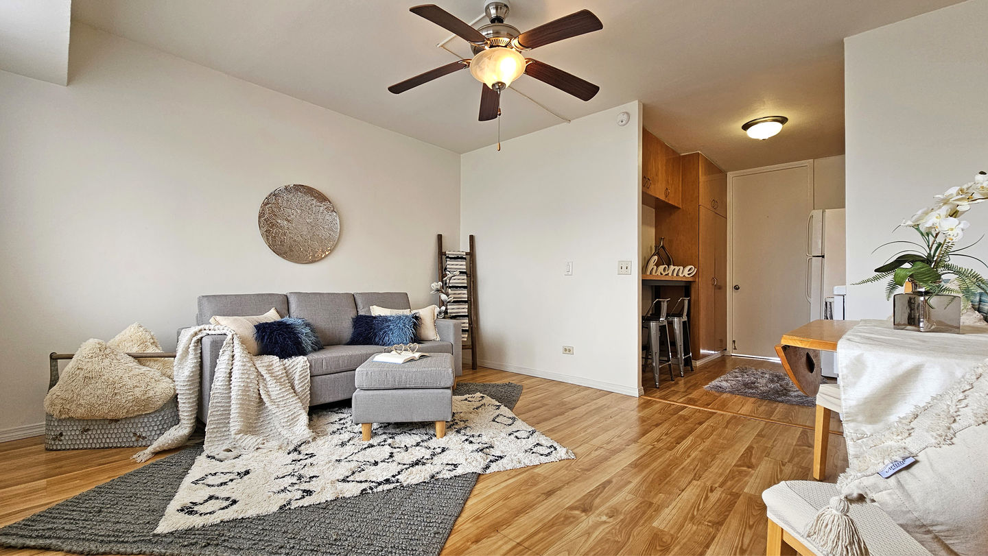 Customer photo review of Valolam Compact Sectional