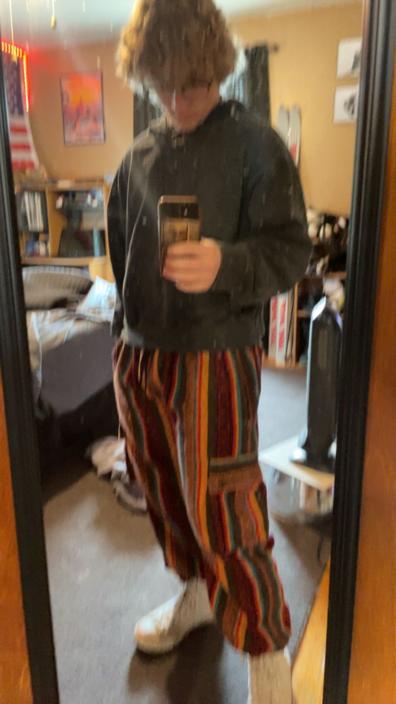 Customer photo review of Woven Cotton Cargo Pants