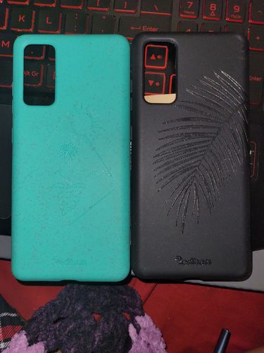 Customer photo review of Eco Friendly Galaxy S20 FE Phone Case - Palm Leaf in Pitch Black