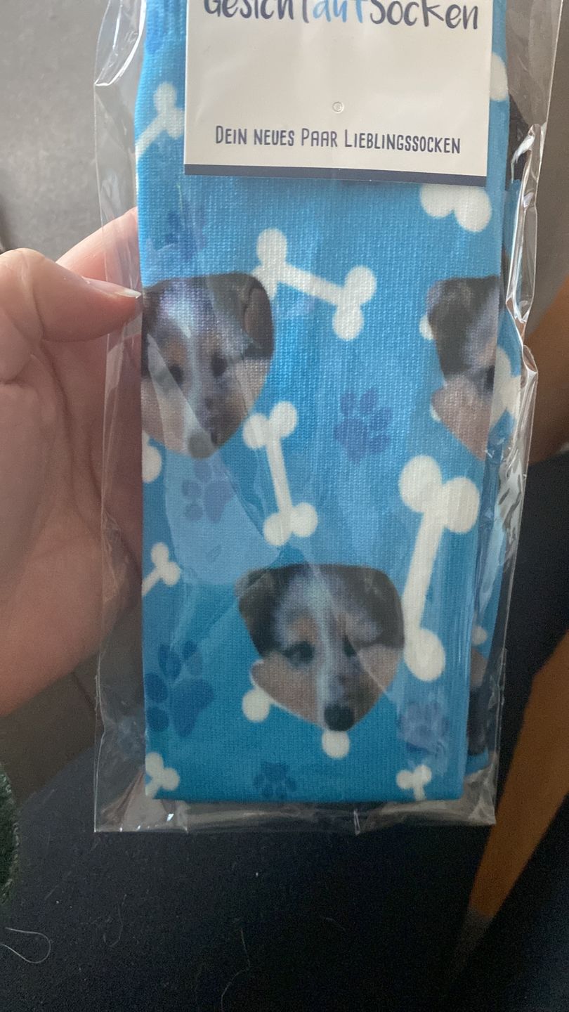 Customer photo review of Personalisierte Hundesocken