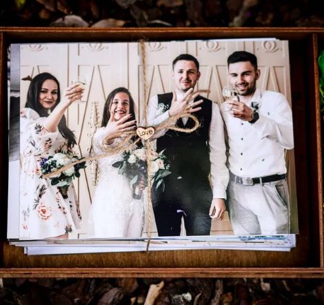Customer photo review of 5 x 7 yoga photo box + compartment