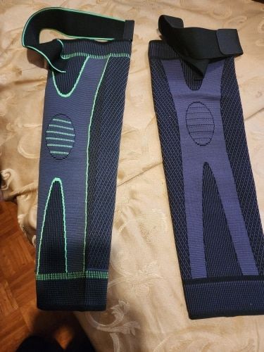 Customer photo review of LegProtect™ Självuppvärmande Åderbråcksförebyggande Benvärmare