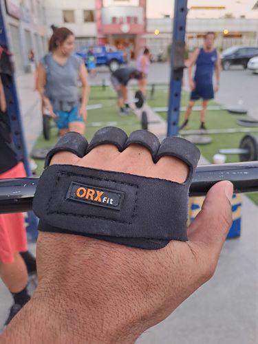 Customer photo review of Guantes Pesas GRAB Hombre