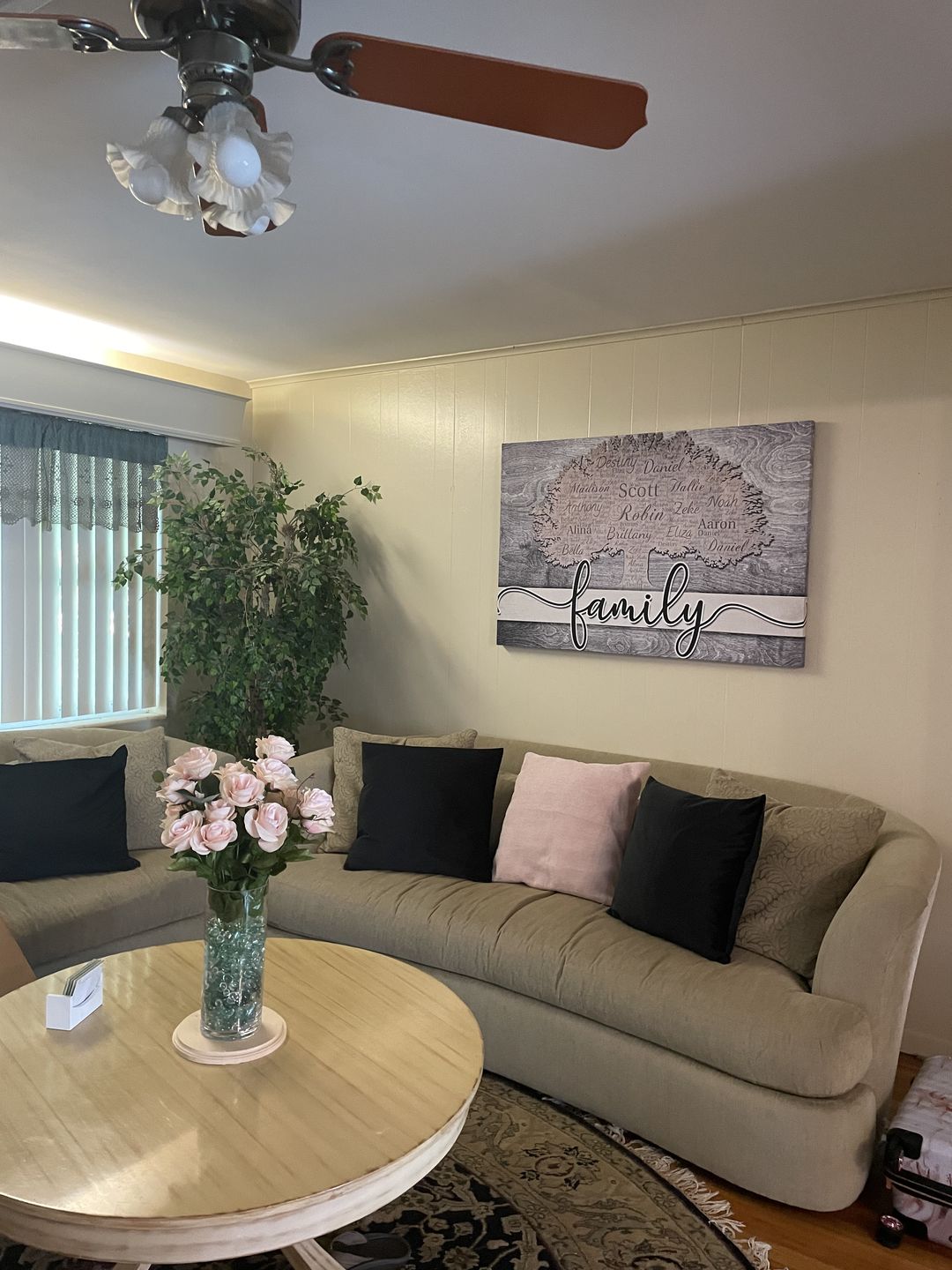 Customer photo review of Personalized Names on Tree "Family" Premium Canvas