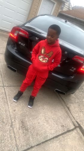 Customer photo review of Kids Star Bunny RAW Drip Red Chenille Hoodie and Jogger Set