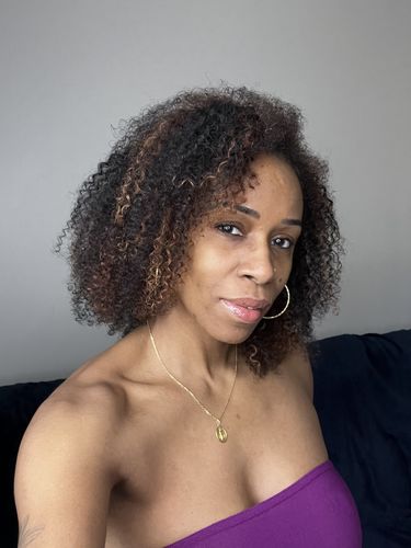 Customer photo review of Kit Extensions à Clips Kinky Curly Tie and Tye Brun / Rouge