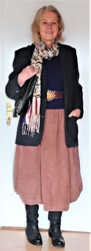 Customer photo review of Plus Size Elastic Waist Calf Length Spring Corduroy Skirt
