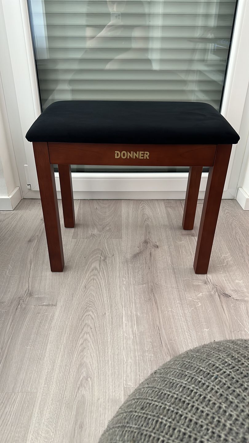 Customer photo review of Donner DKB-10 Banc de Piano avec Rangement