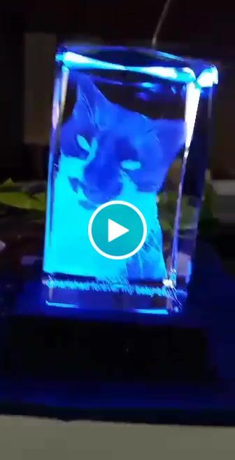 Customer video review of NZ Made Personalised 3D Photo Crystal Rectangle - 60mm x 100mm x 50mm