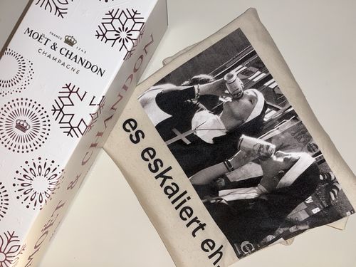 Customer photo review of ESKALIERT EH black'n'white edition - Premium Shirt Oversize