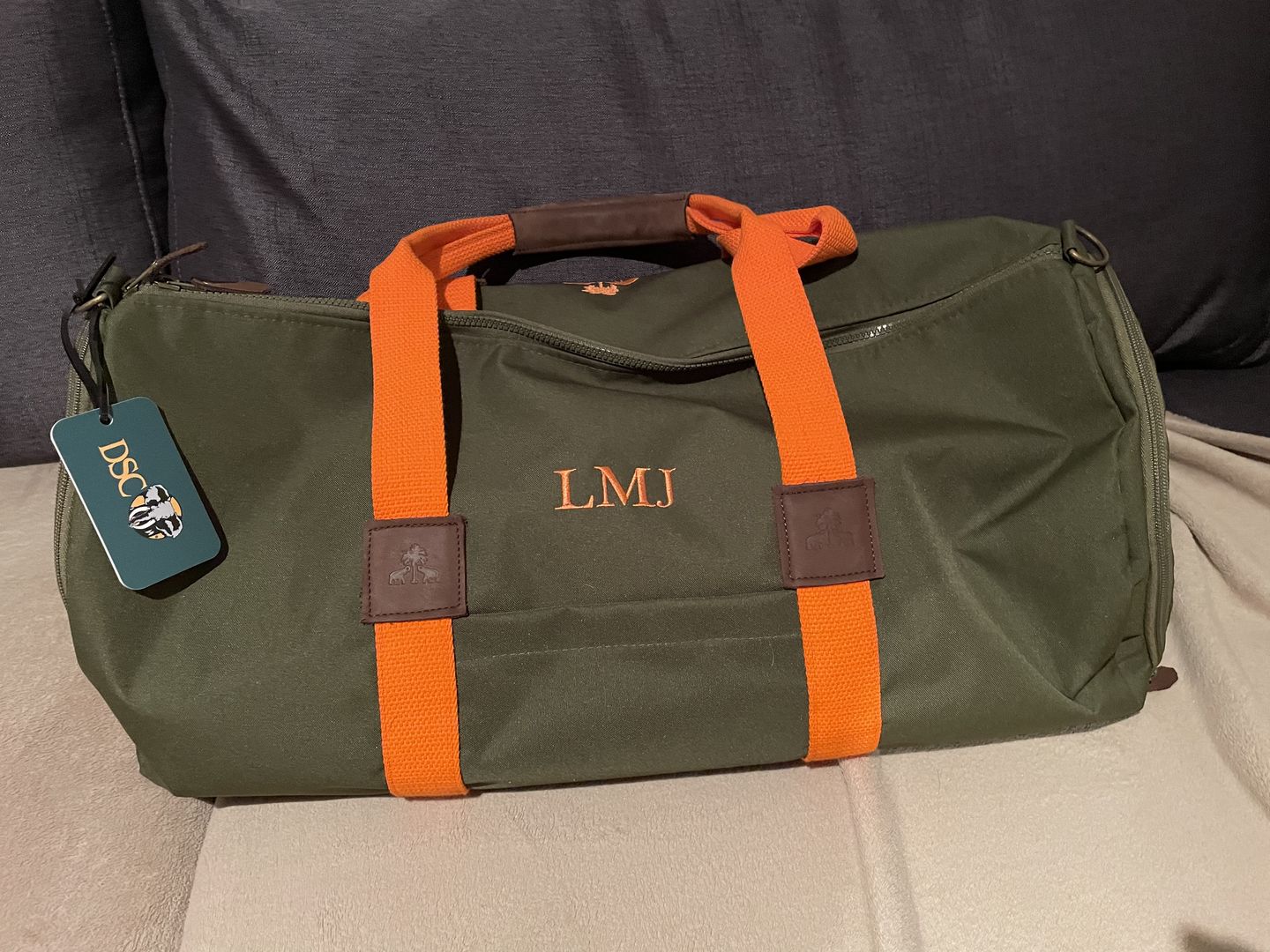 Customer photo review of Dufflebag -L- KHAKI mit orangenem Gurtband