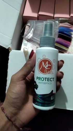 Customer photo review of Solución Antiséptica 4 oz MC Nails