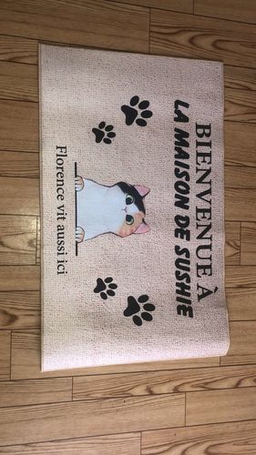 Customer photo review of Tapis Personnalisé "Bienvenue à la Maison du Chat"