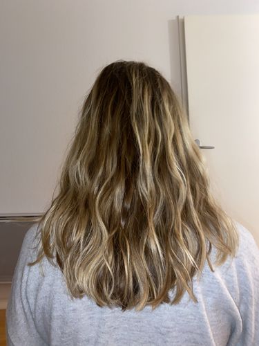 Customer photo review of Notre soin éclaircissant pour des cheveux rayonnants en moins de 5 minutes