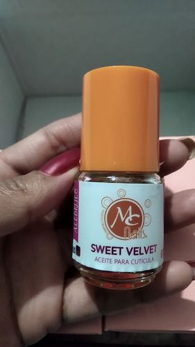 Customer photo review of Aceite de Cutícula 15 ml MC Nails