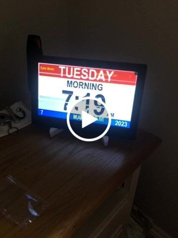 Customer video review of XL 10" Reminder Clock