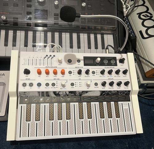 Customer photo review of Original Stand For Arturia Microfreak